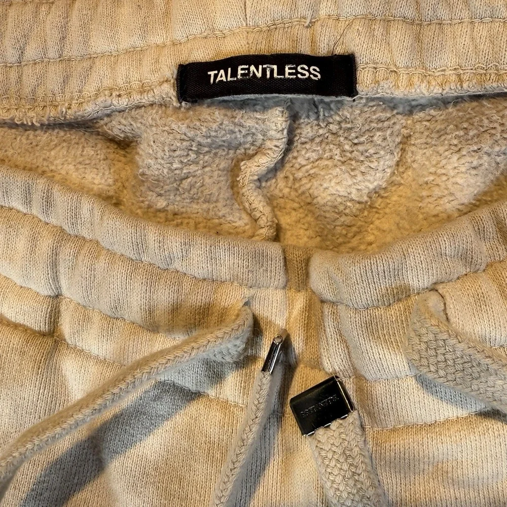 Talentless Men/Womens Heavyweight Sweatpants White Gray  Striped Size Medium
